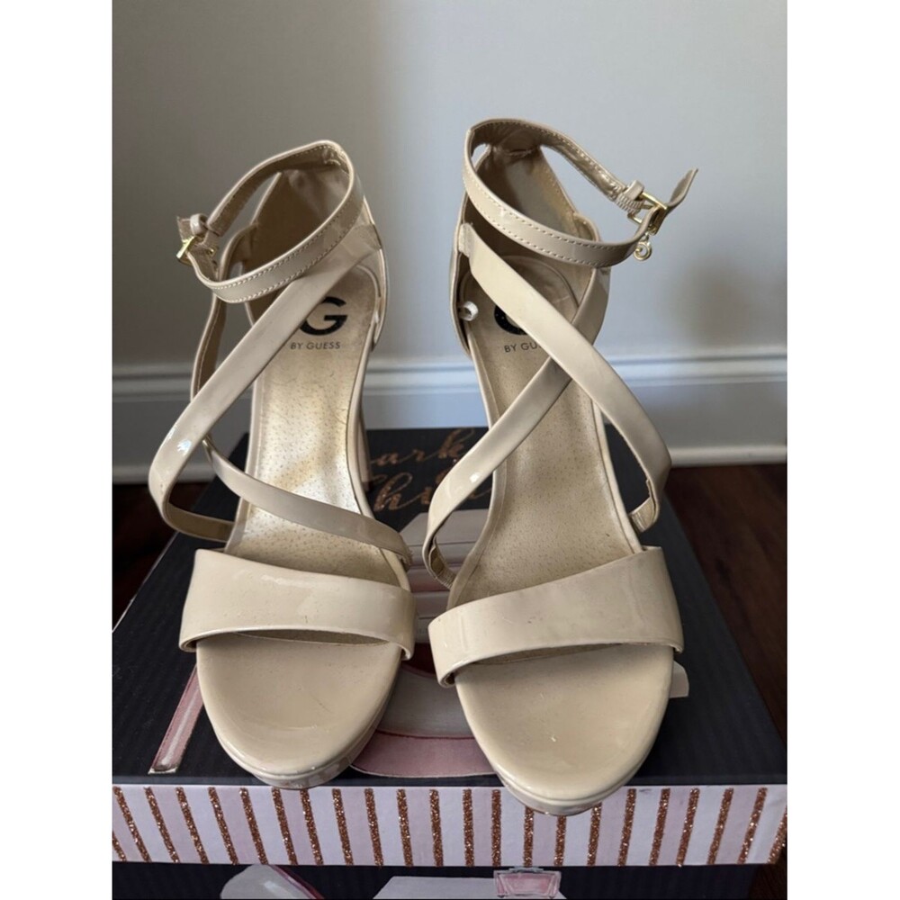 Guess Women's Tan and Cream Sandals
